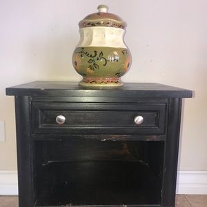 Certified International Margaret Le Van Designs